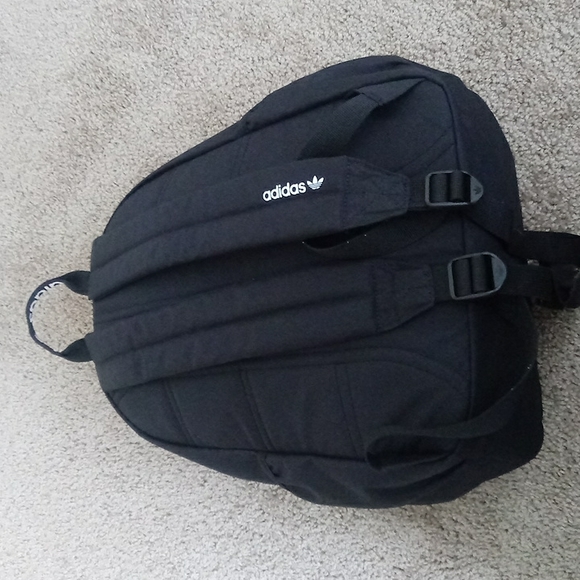 ADIDAS BACKPACK - Picture 2 of 2